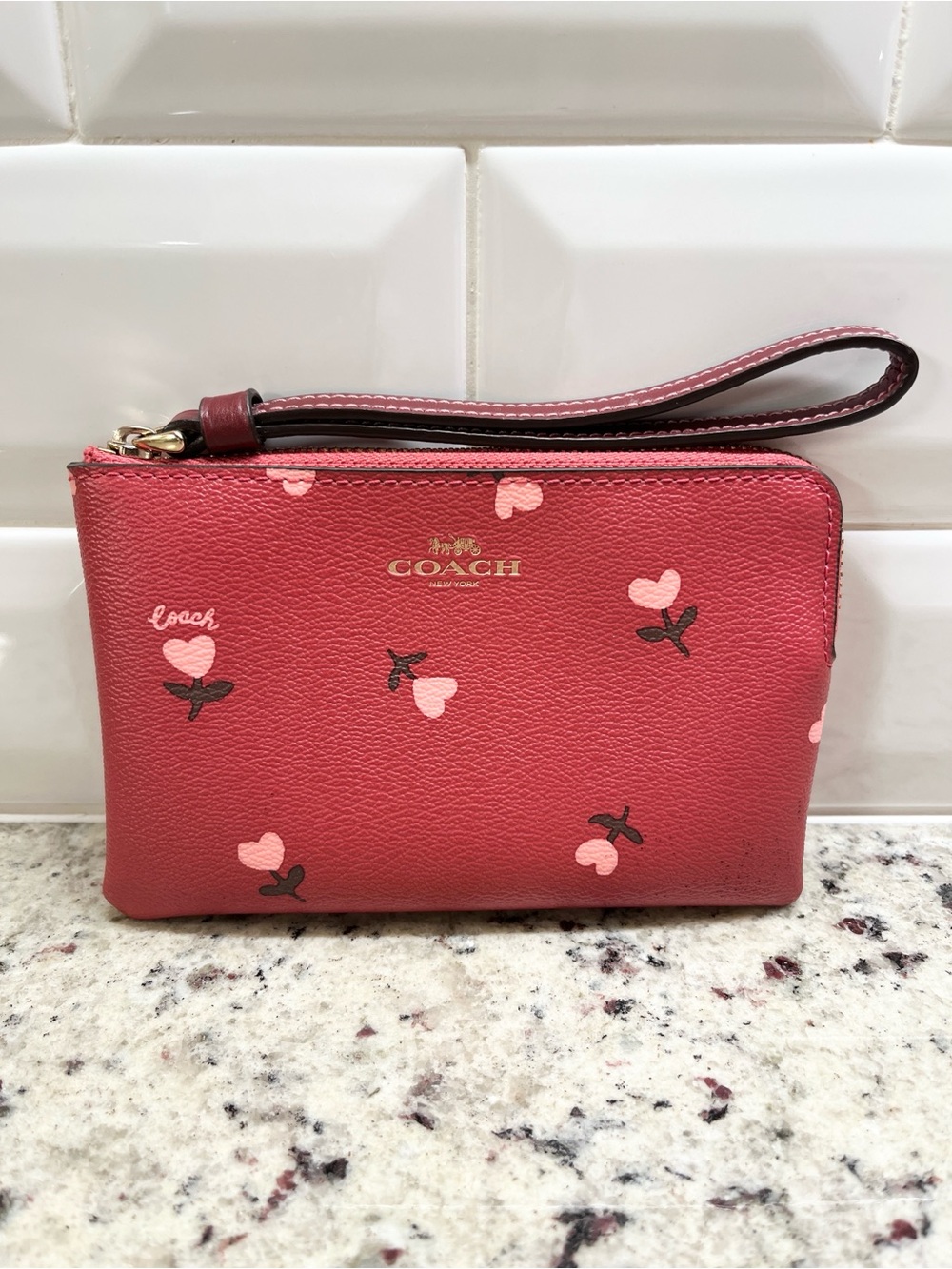 Coach Corner Floral Heart Print Wristlet NWT